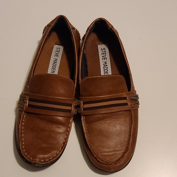 Steve Madden Other - Steve Madden Boys Loafers - Size 2 (KS1)